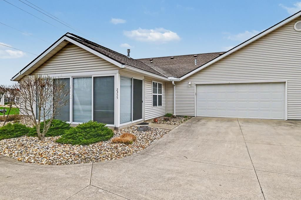 2355 Deerfield Lane, Ontario, OH 44906 Main Photo