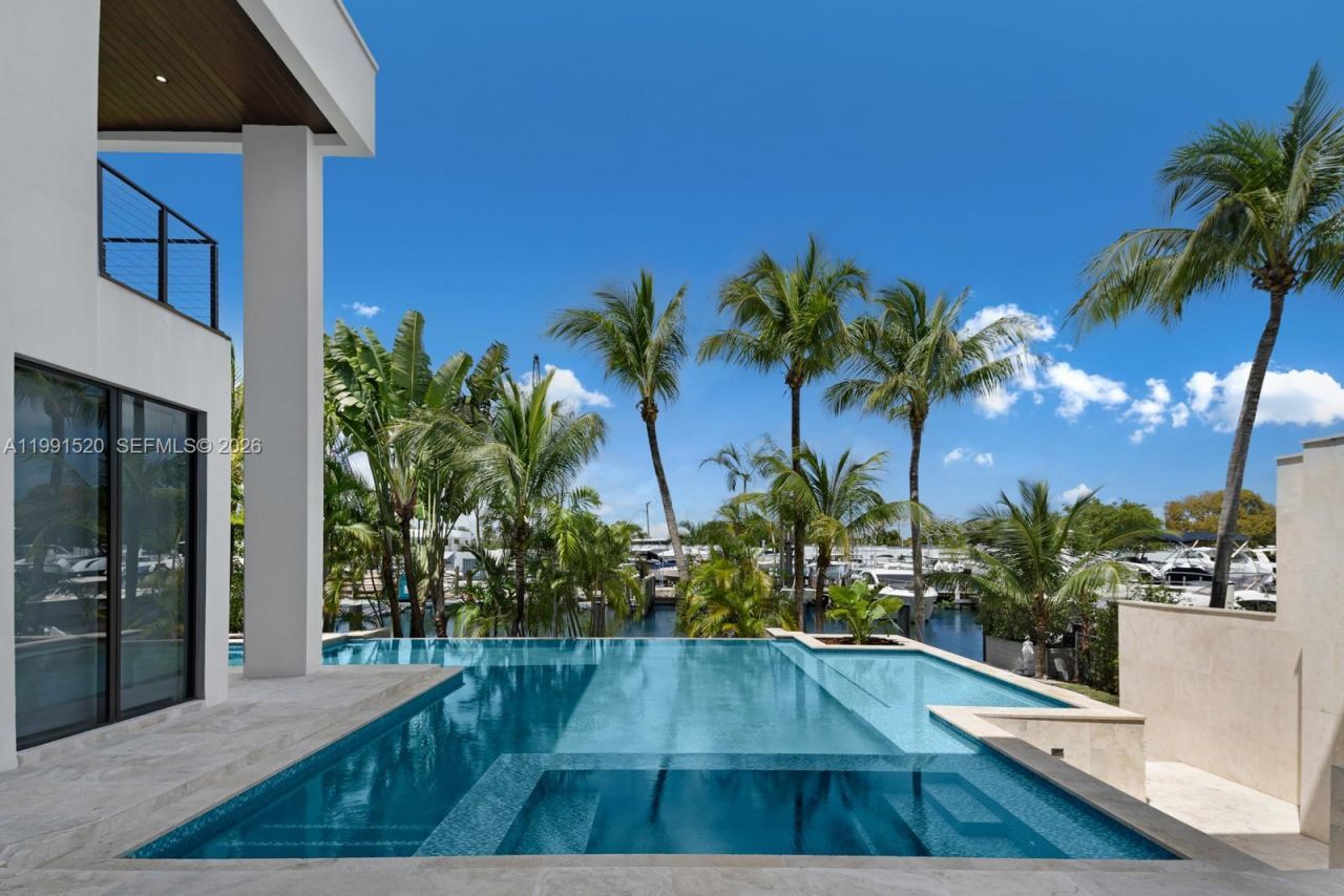 775 NE 77th Ter , Miami, FL 33138 Photo