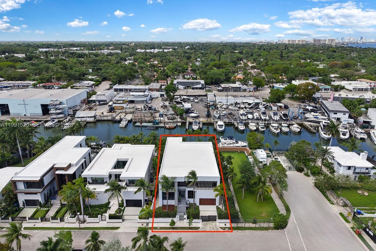 775 NE 77th Ter , Miami, FL 33138 Photo