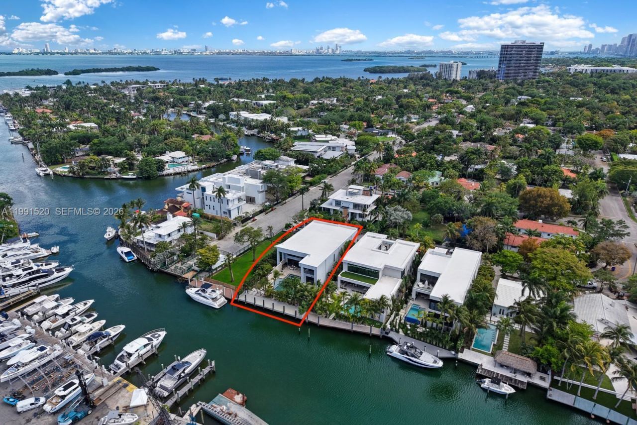 775 NE 77th Ter , Miami, FL 33138 Photo