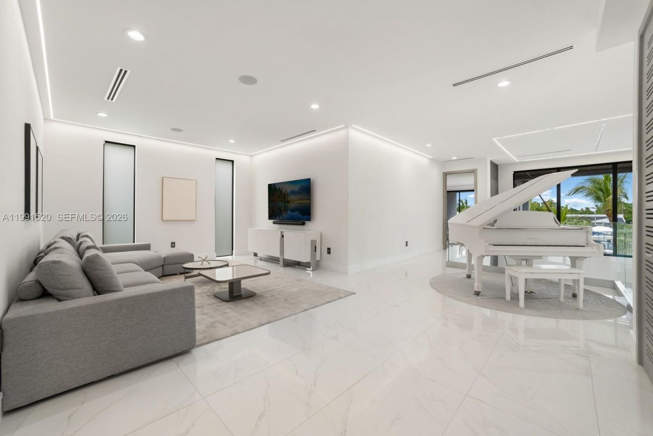 775 NE 77th Ter , Miami, FL 33138 Photo