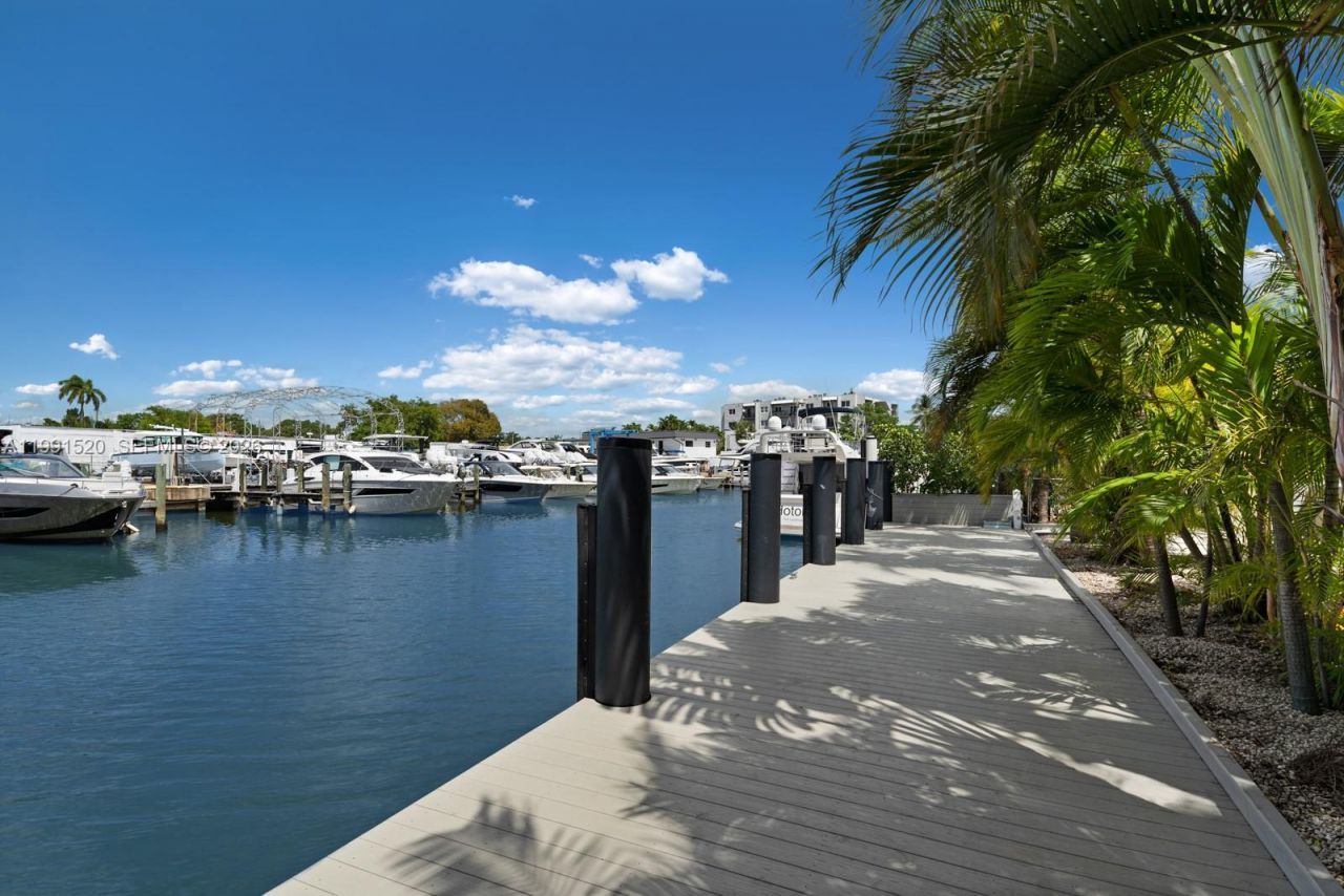 775 NE 77th Ter, Miami, FL 33138 Photo