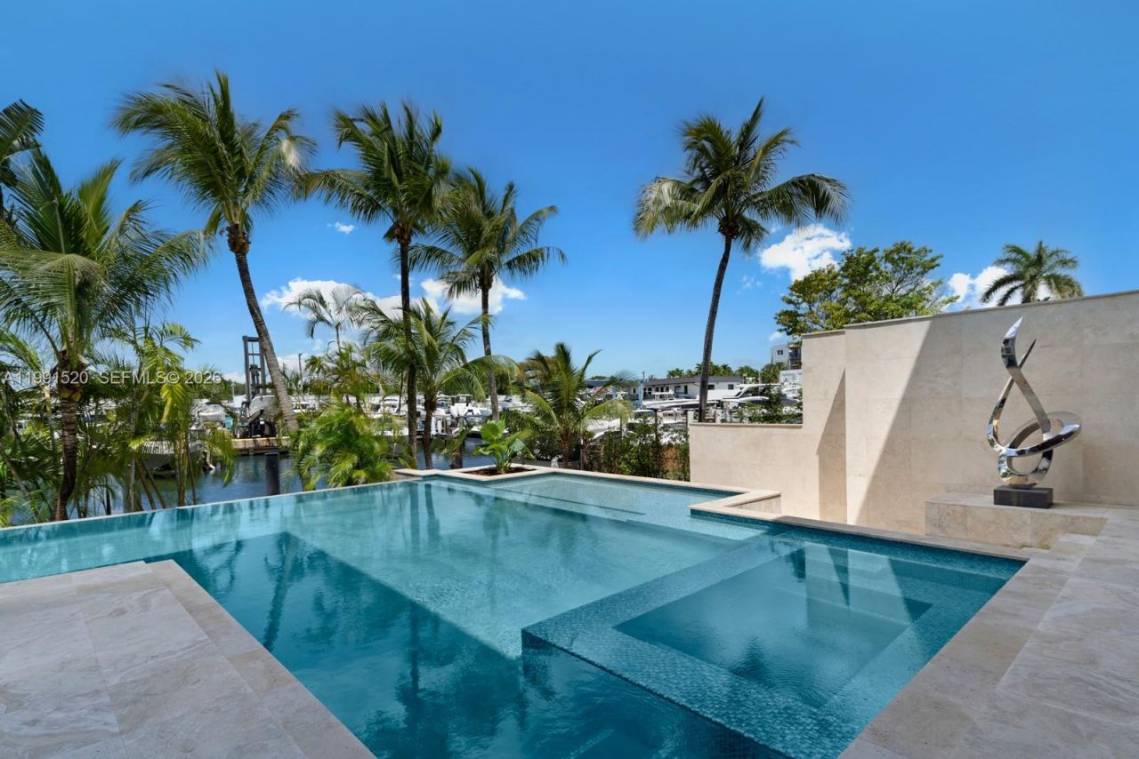 775 NE 77th Ter , Miami, FL 33138 Photo