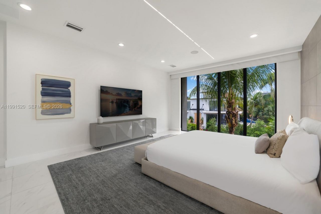 775 NE 77th Ter, Miami, FL 33138 Photo