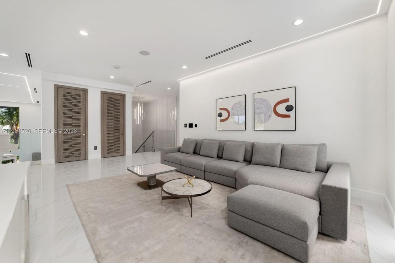 775 NE 77th Ter , Miami, FL 33138 Photo