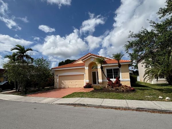 16307 NW 17th Ct , Pembroke Pines, FL 33028