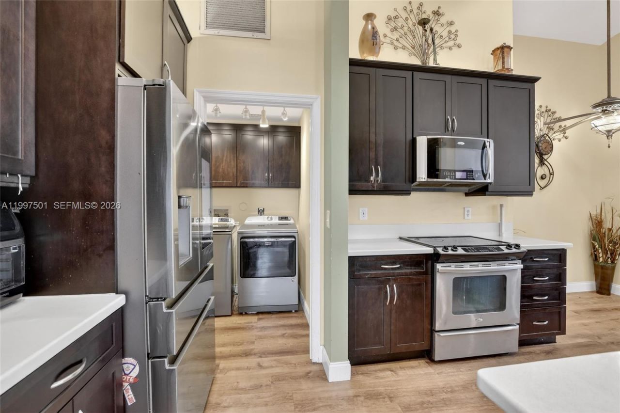 16307 NW 17th Ct, Pembroke Pines, FL 33028 Photo