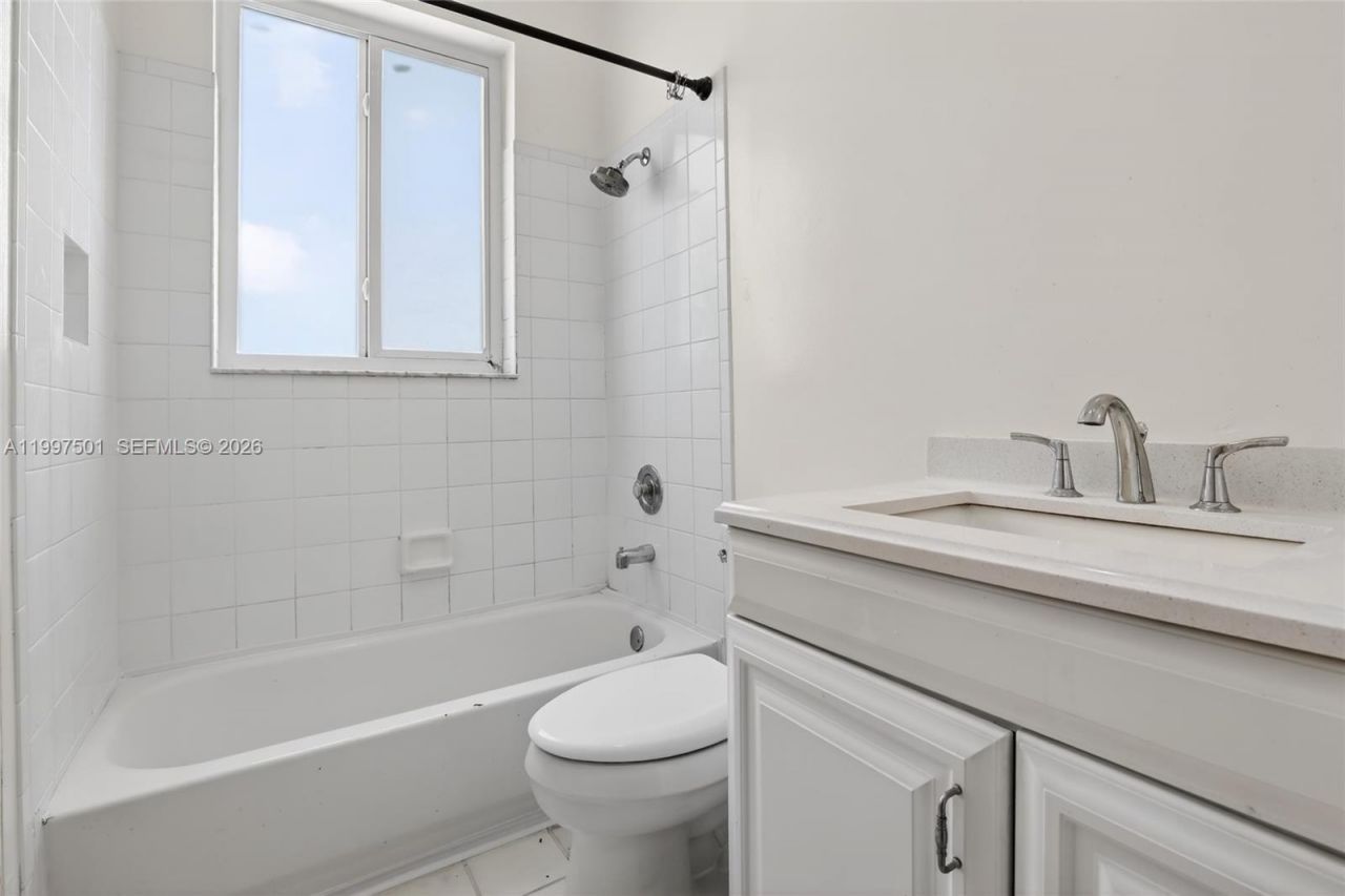 16307 NW 17th Ct, Pembroke Pines, FL 33028 Photo