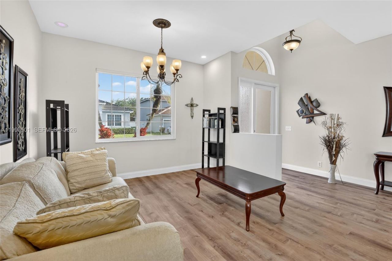 16307 NW 17th Ct, Pembroke Pines, FL 33028 Photo