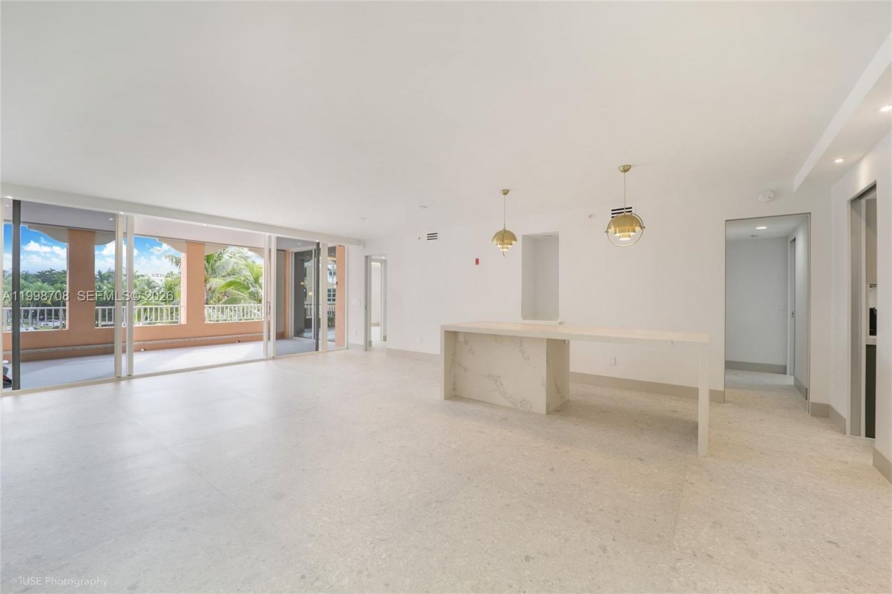 Please Call For Address, Unit 301, Key Biscayne, FL 33149 Photo