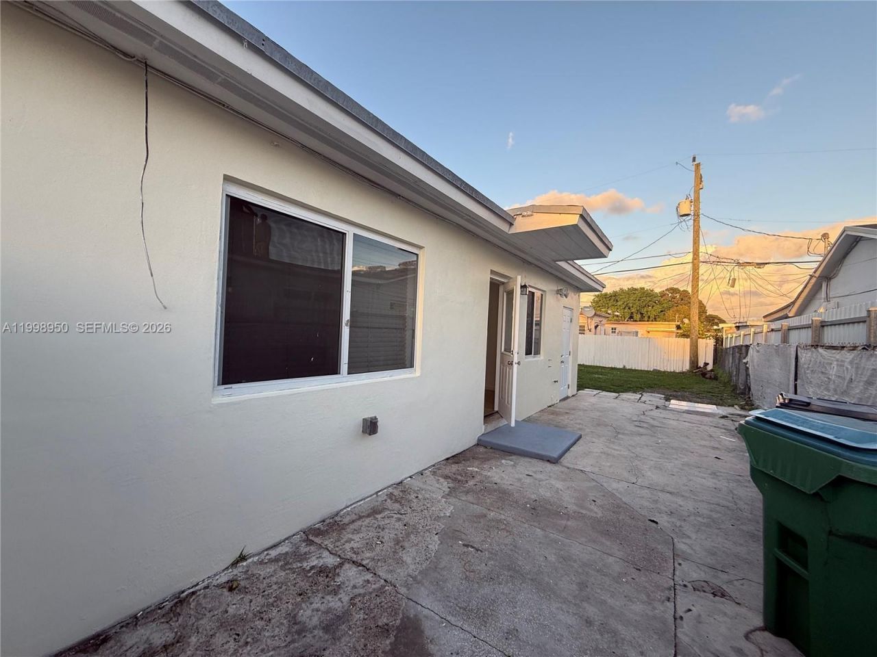 43 NW 76th Ave, Miami, FL 33126 Photo