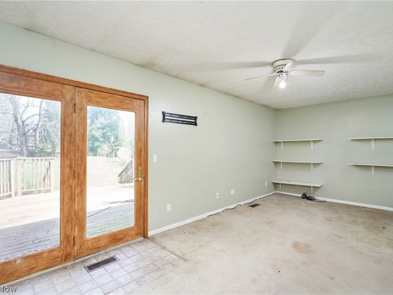 917 Proehl Drive, Barberton, OH 44203 Photo 10