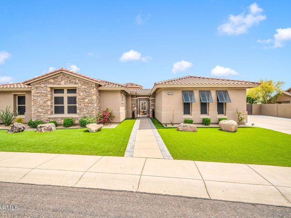 39721 N MAJESTY Trail, Anthem, AZ 85086