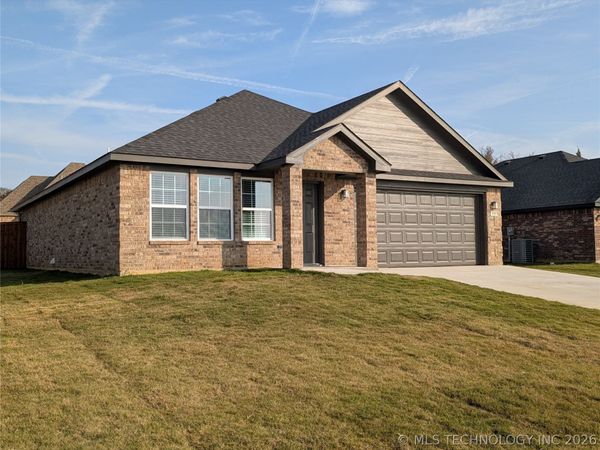 3332 Little John , Durant, OK 74701