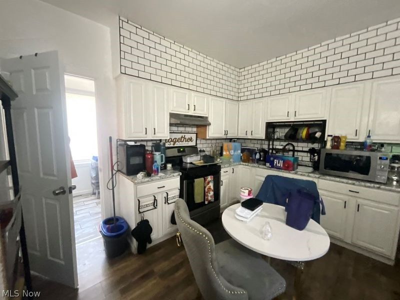 7508 Donald Avenue, Cleveland, OH 44103 Photo 9