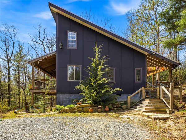 50 Dogwood Circle , Penrose, NC 28766