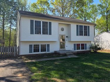 11913 HUNTING RIDGE DRIVE , FREDERICKSBURG, VA 22407