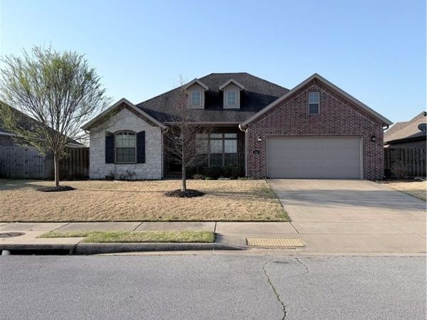 7245 Devonshire Avenue , Springdale, AR 72762