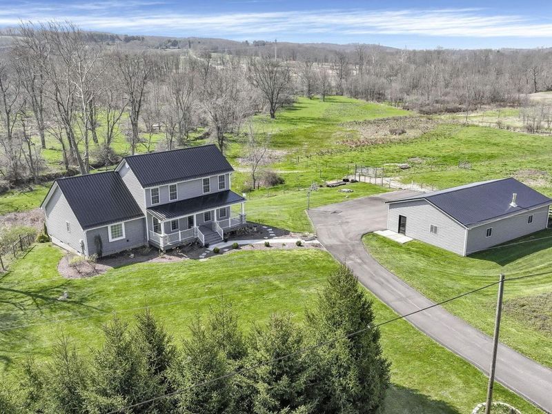 5314 Licking Valley Road NE, Nashport, OH 43830 Photo 2