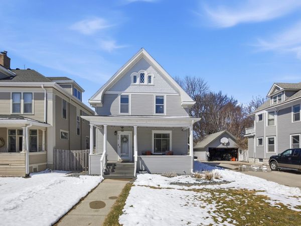 429 7th Street S, Moorhead, MN 56560