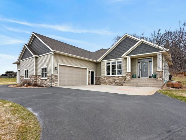 55 Bluegrass Drive NW, Alexandria, MN 56308
