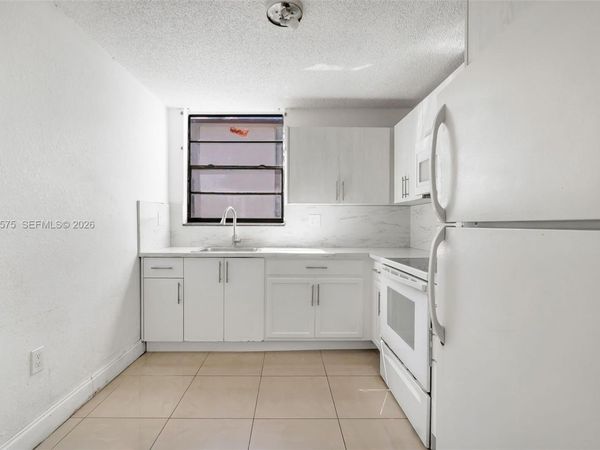 1798 NW 55th Ave , Unit 202, Lauderhill, FL 33313