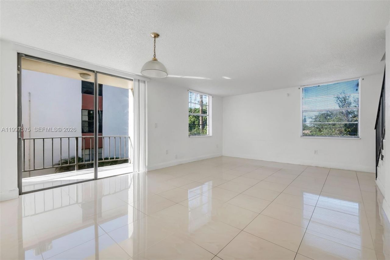 1798 NW 55th Ave, Unit 202, Lauderhill, FL 33313 Photo