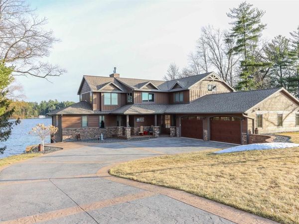 N3032 HICKS LANE, Waupaca, WI 54981