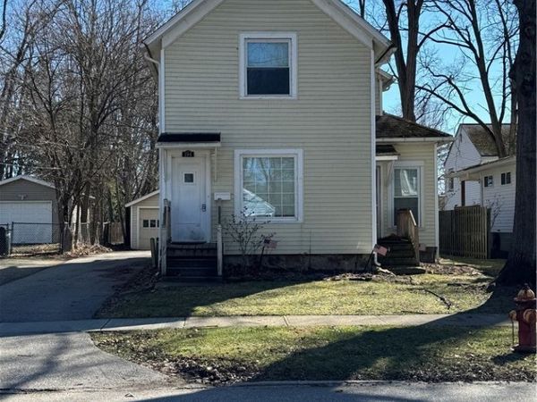 194 E Bridge Street , Berea, OH 44017