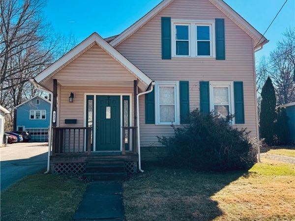 212 E Bridge Street , Berea, OH 44017
