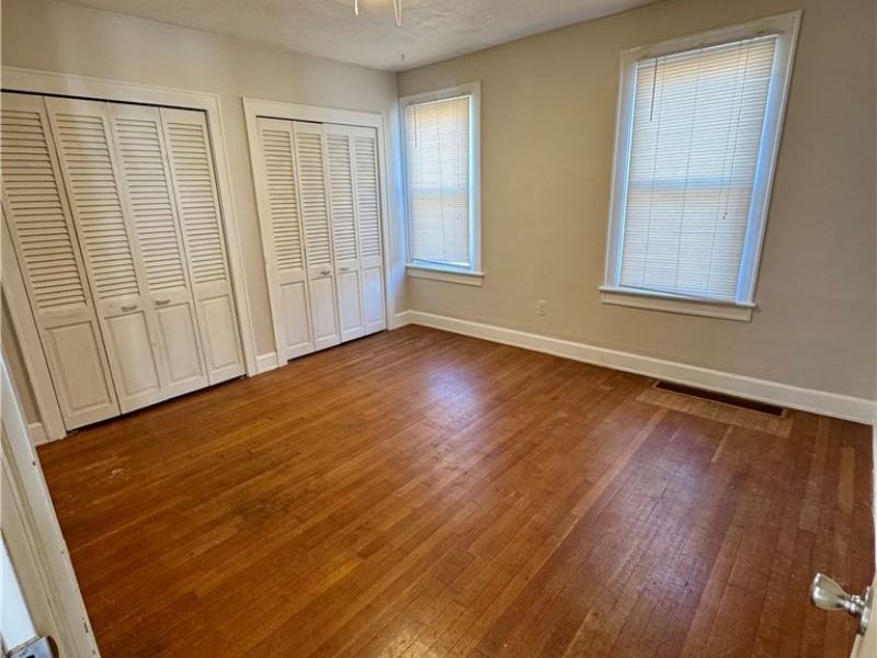 212 E Bridge Street, Berea, OH 44017 Photo 11