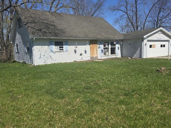 5115 Woodway Drive, Fort Wayne, IN 46835