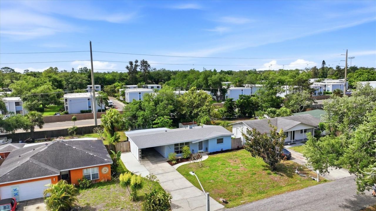 2704 52nd Avenue Terrace W, Bradenton, FL 34207 Photo