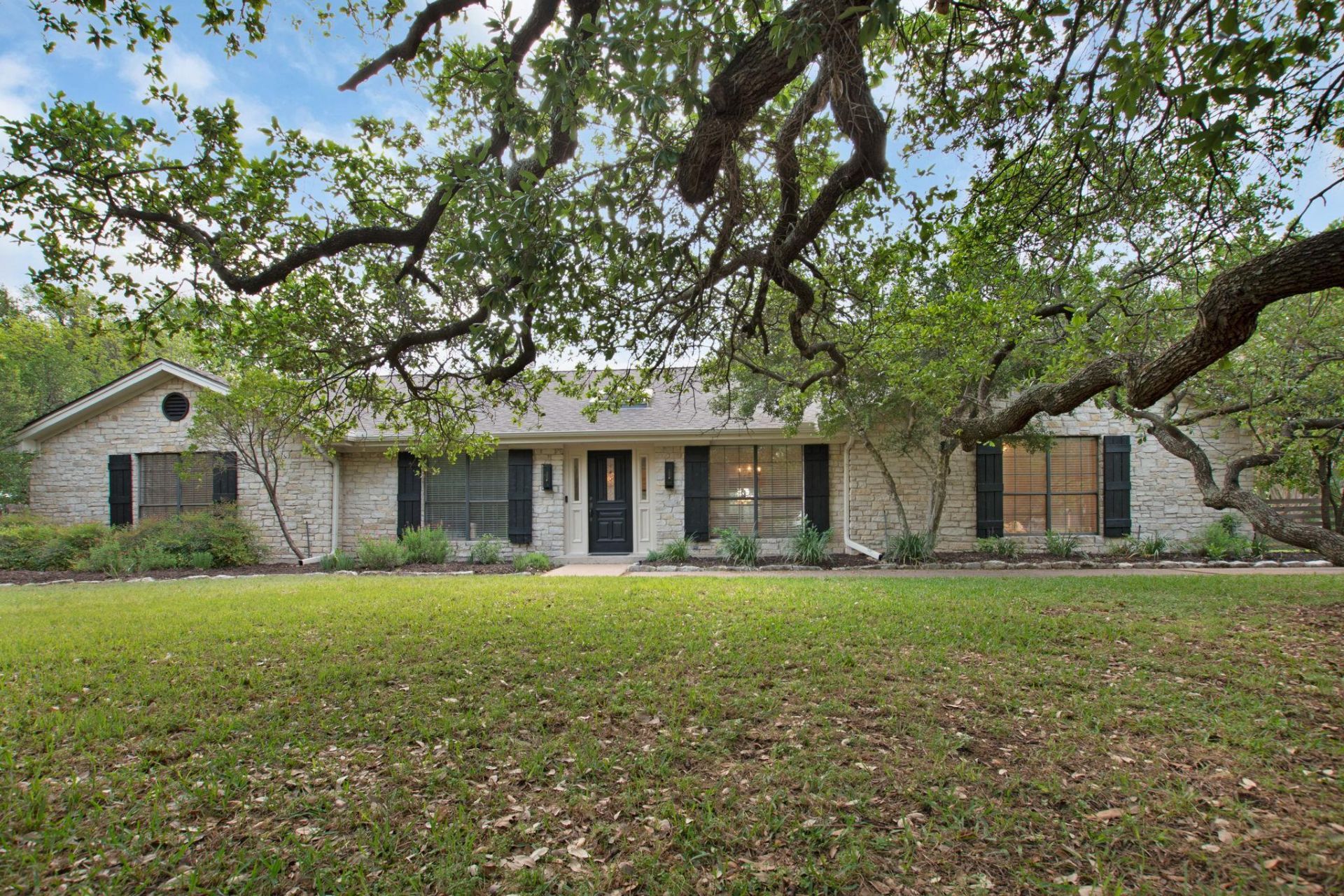 3006 Fox Hollow St, Round Rock, TX 78681 Main Photo