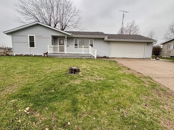 9 Fairway Court, Donnellson, IA 52625