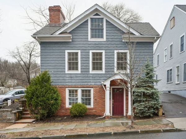 35 Dehart St, Morristown, NJ 07960