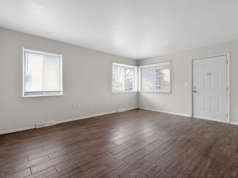 967 Ruby Avenue , Columbus, OH 43227 Photo 7