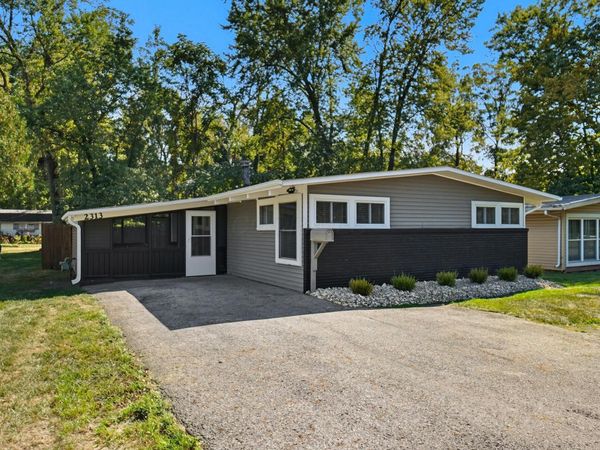 2313 Airport Drive, Columbus, OH 43219