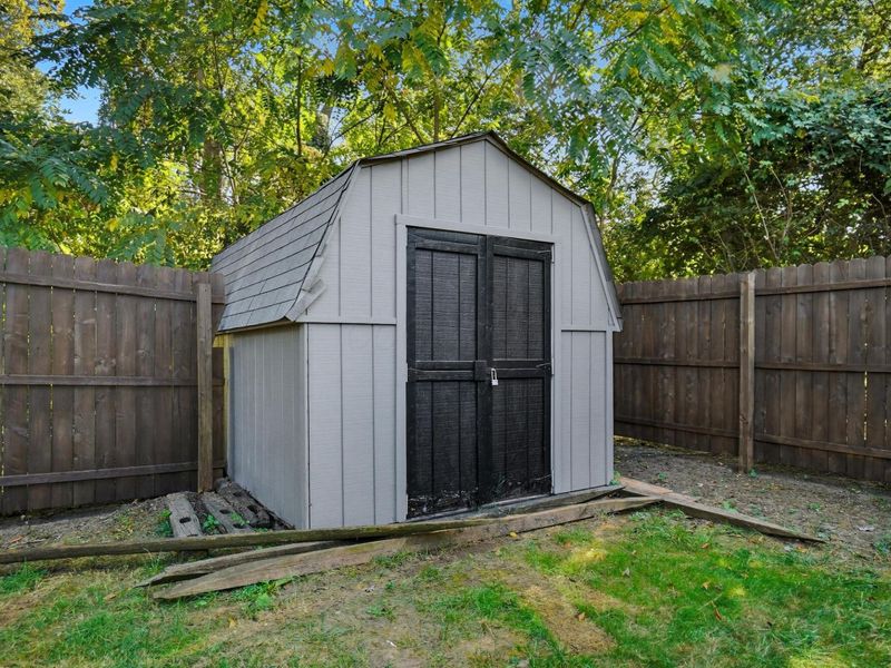 2313 Airport Drive, Columbus, OH 43219 Photo 22