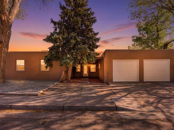 1537 Bryn Mawr Drive NE, Albuquerque, NM 87106