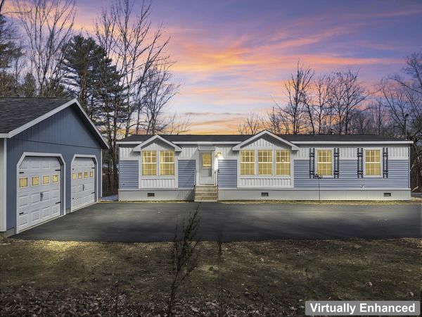 25 Birch Street, Winthrop, ME 04364