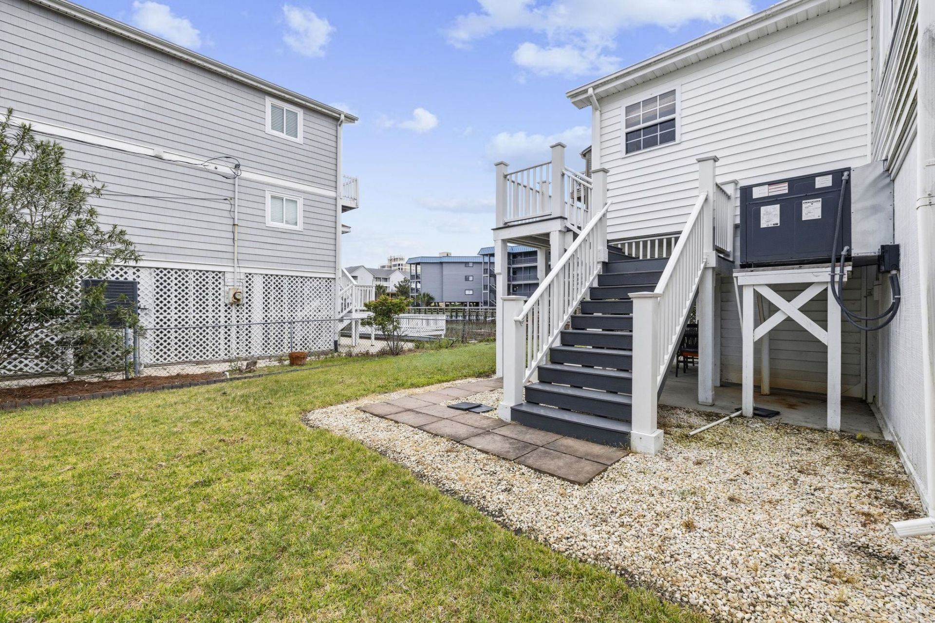 210 60th Ave. N Photo 30