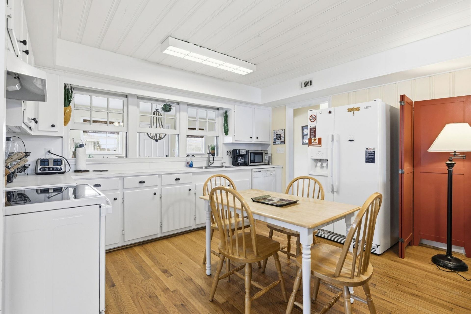 210 60th Ave. N Photo 9