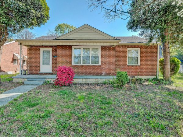 2262 Mountain View TER SW, Roanoke, VA 24015