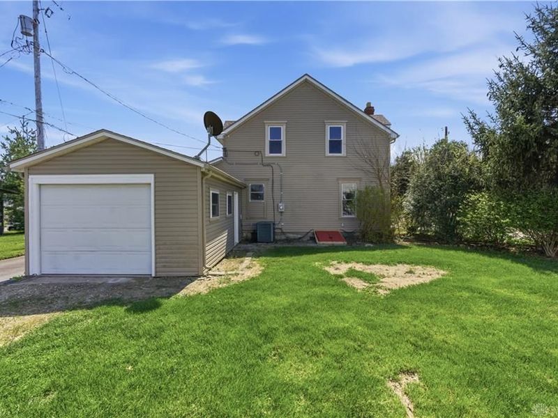 415 W South Street, Tipp City, OH 45371 Photo 5