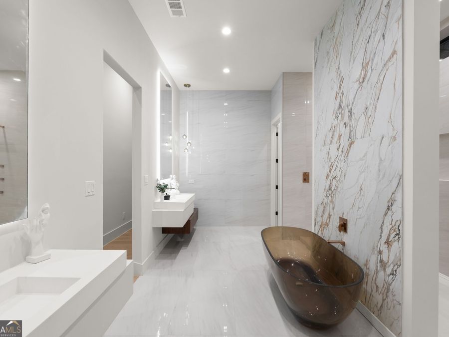 Property Image 92