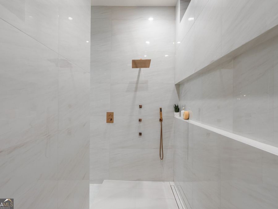 Property Image 93