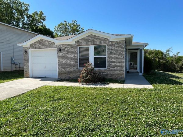 200 Whitestone Drive, Huntsville, AL 35810