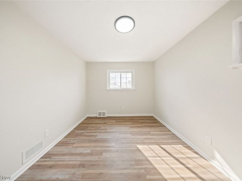 5850 Doris Drive, Brook Park, OH 44142 Photo 19