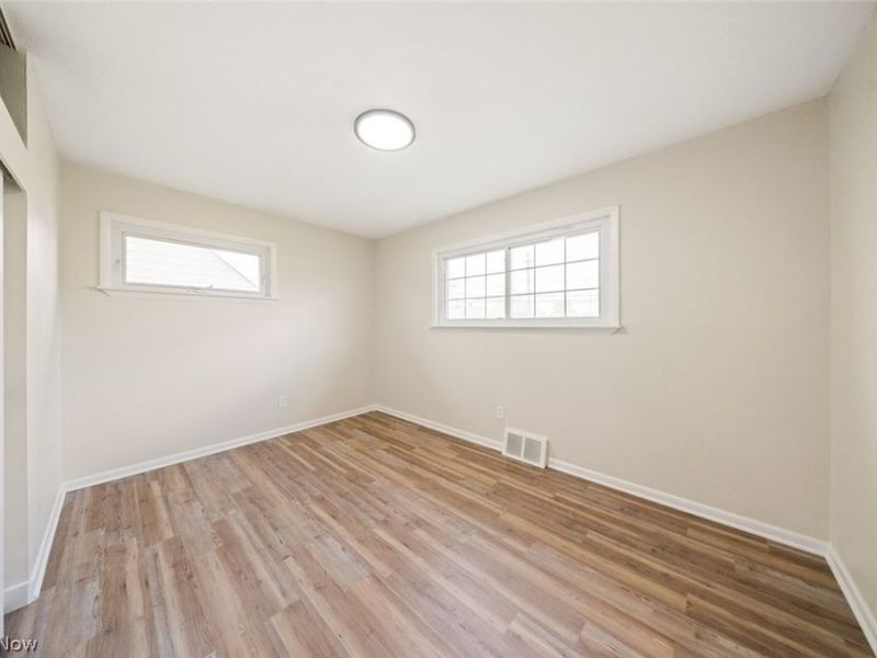 5850 Doris Drive, Brook Park, OH 44142 Photo 21